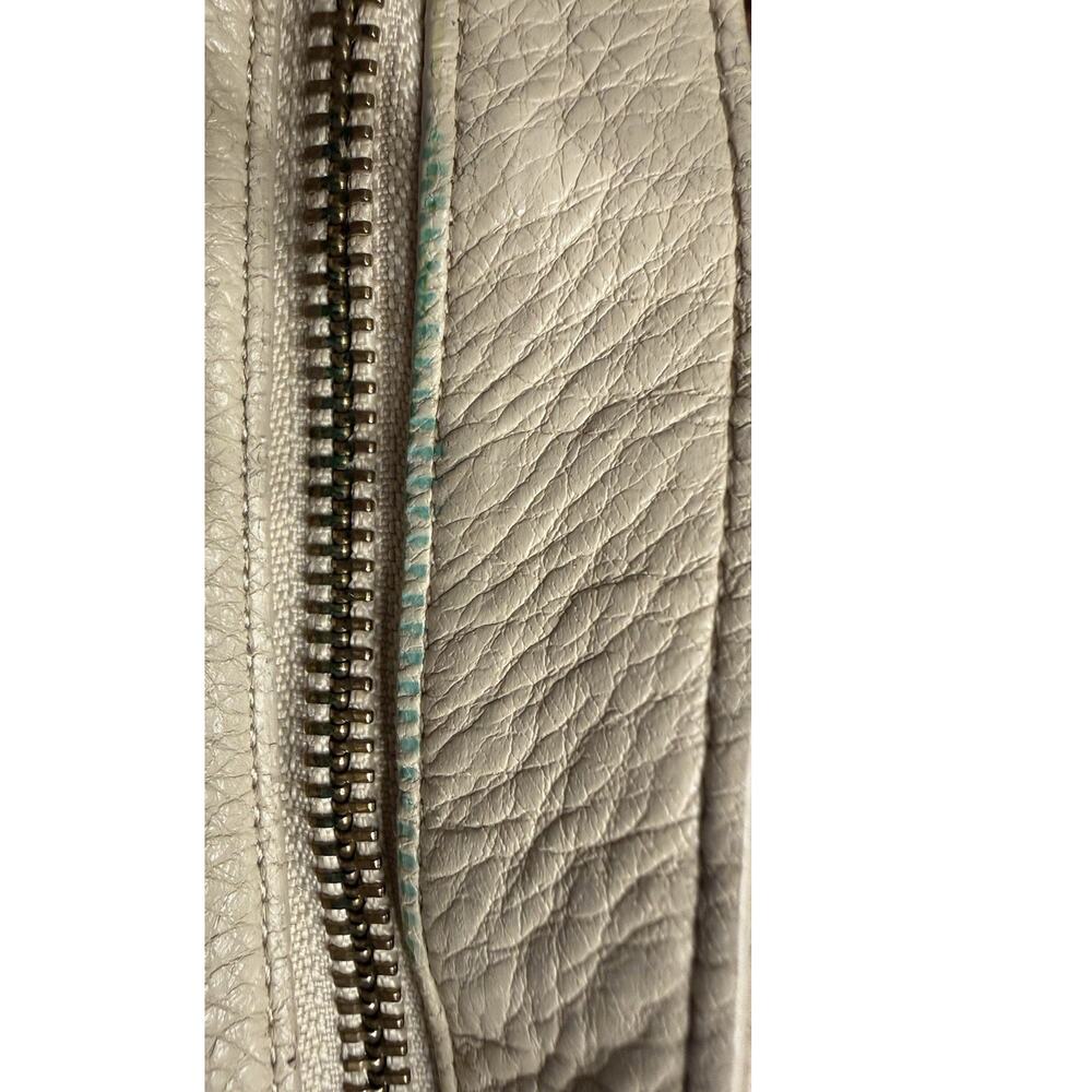 Talbots Gray Pebbled Leather Shoulder Bag Crossbody Purse Tote Zip Closure - Picture 8 of 8